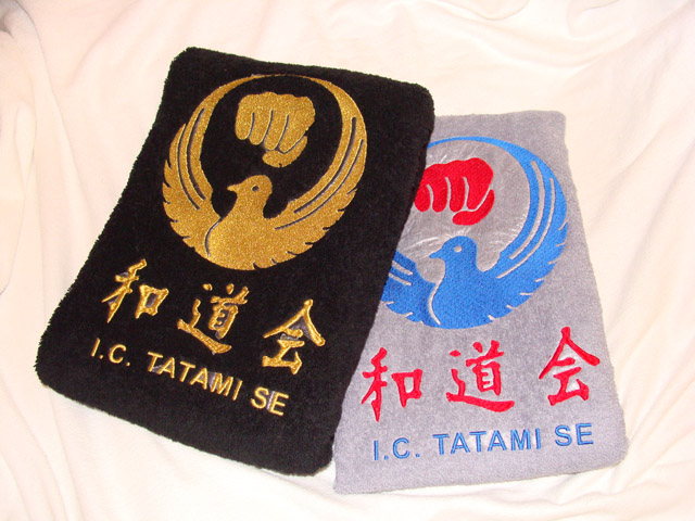 IC Tatami hímzett törölköző